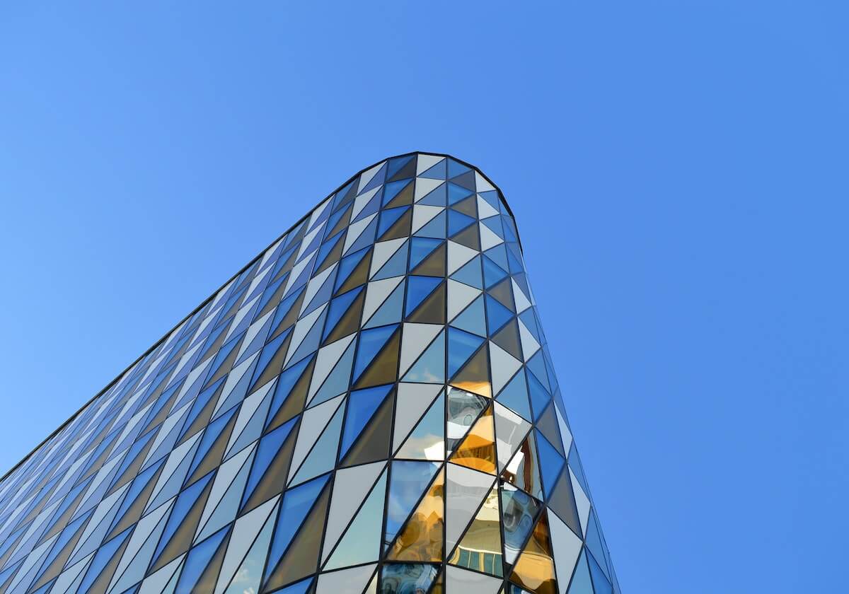 利物浦强势回应阿森纳!斯洛特麾下“铁打核心”浮现——五大焦点解析