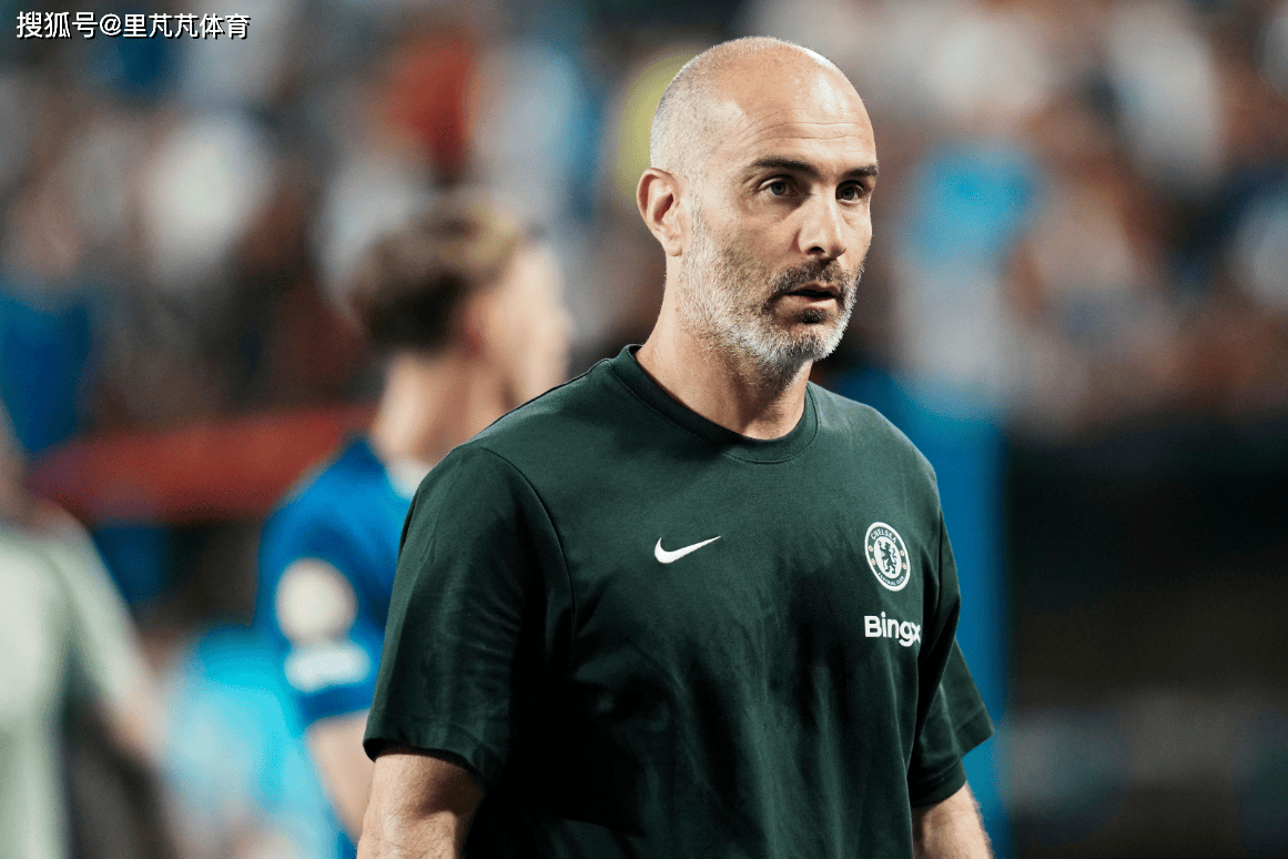 一日英超动向:阿森纳PK切尔西成争冠大战,斯洛特面对下课困难