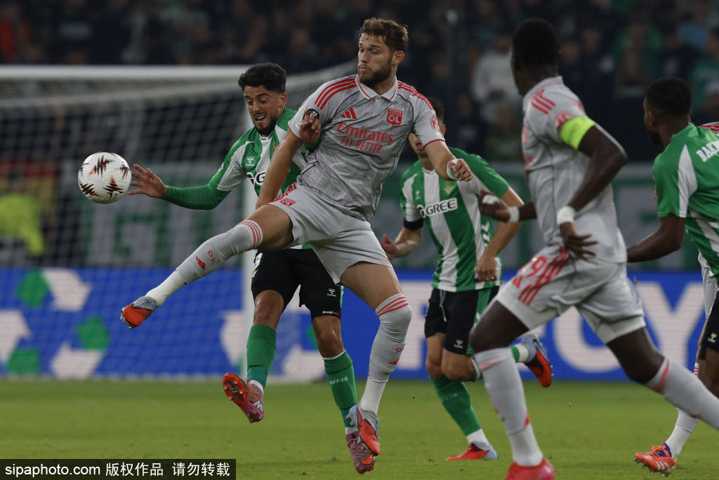 西甲德比战前瞻:塞维利亚与贝蒂斯的战术博弈