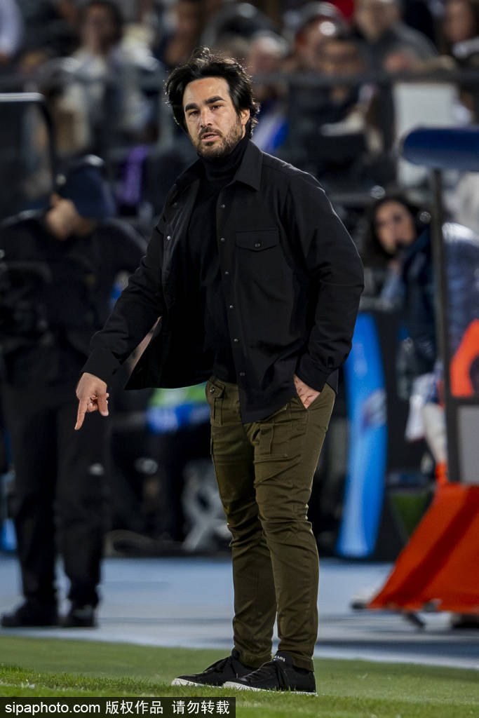 女足国家德比再燃战火:巴萨能否联赛提前“加冕”,皇马主场能否止跌反弹?