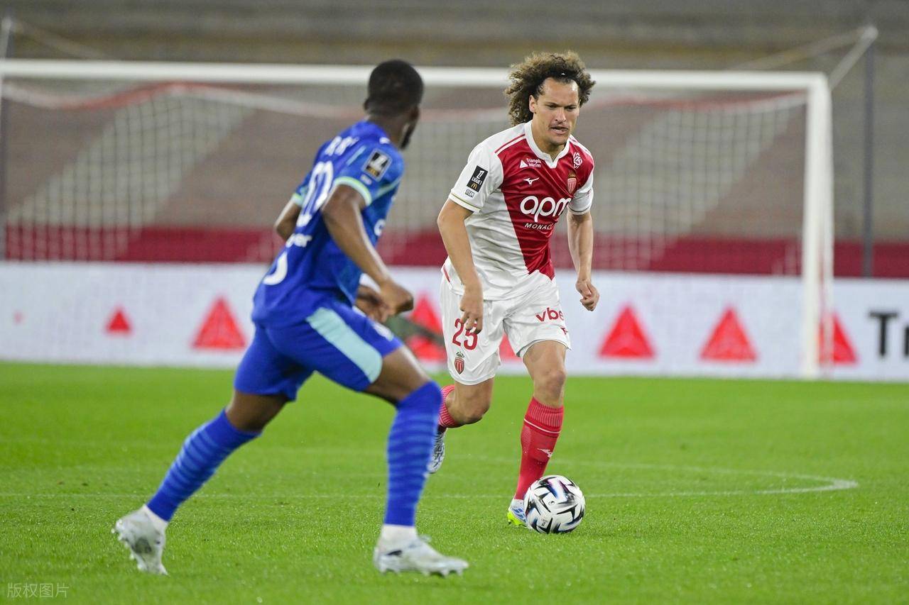 随着24岁阿森纳旧将破门+比分2-1,摩纳哥掀翻马赛,5连胜逼近前三